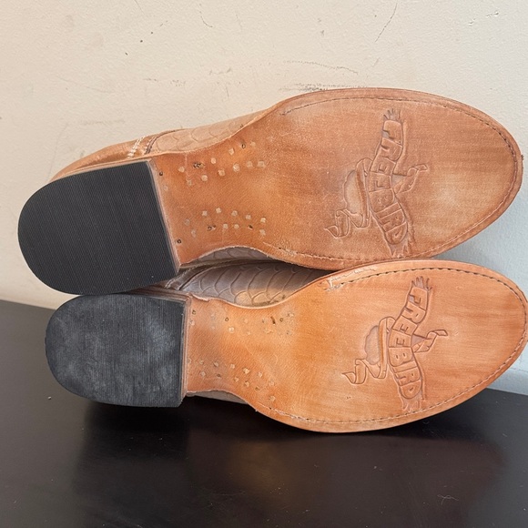 LIKE NEW Freebird Women's Brown Quilted Leather Loafers - Picture 10 of 10